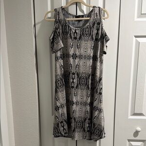 Black and Gray Cold Shoulder Sleeveless Mini Sundress